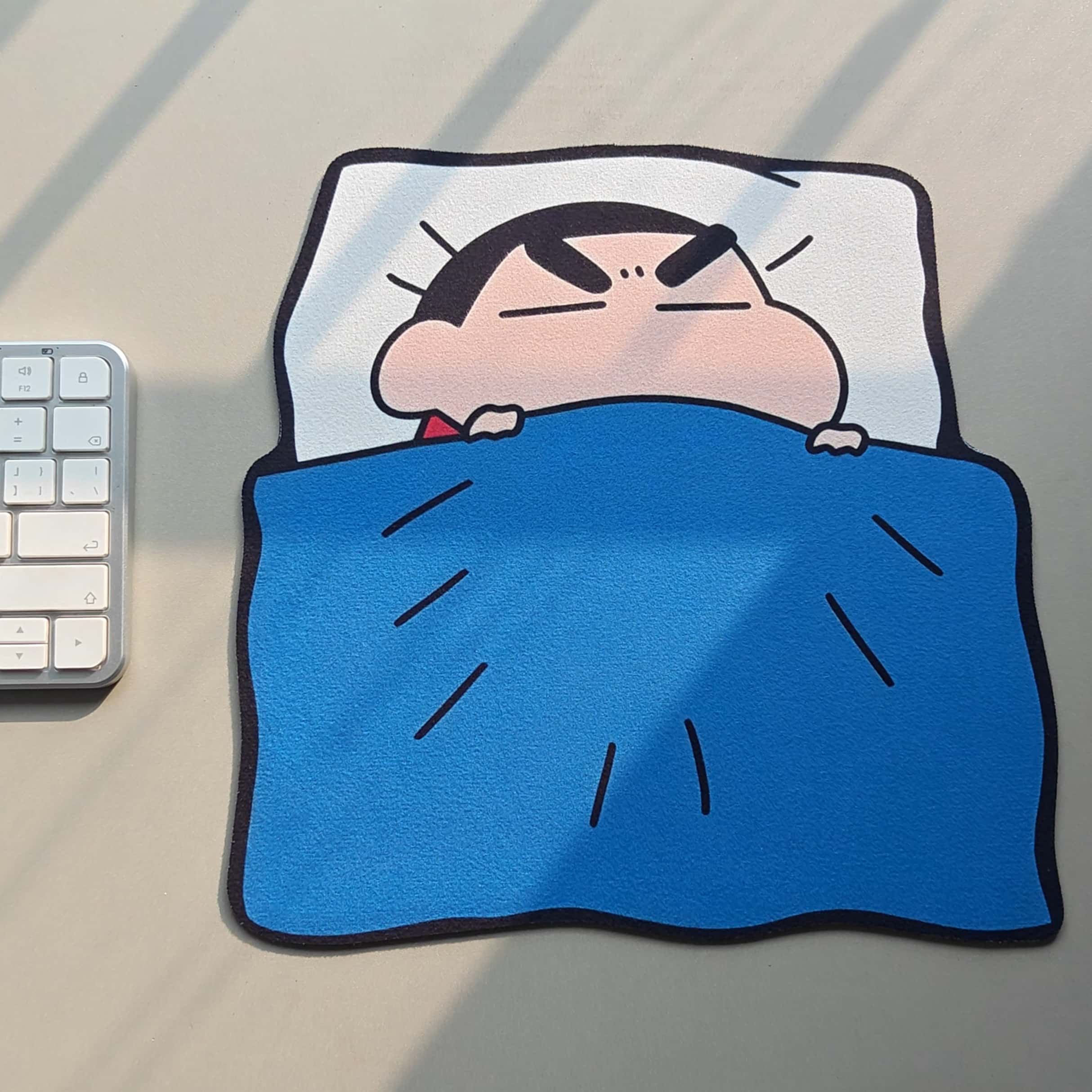 HOT Sale Cute Crayon Shinchan  - Esports Gaming Desk recension och pris