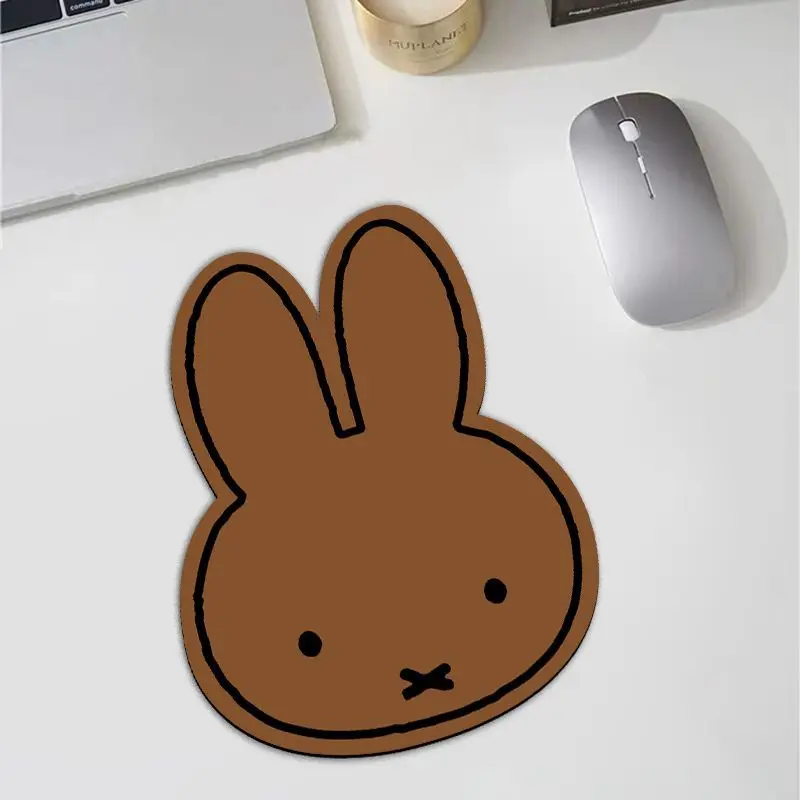 Kawaii Miffy Rabbit Shaped Mou - Esports Gaming Desk recension och pris